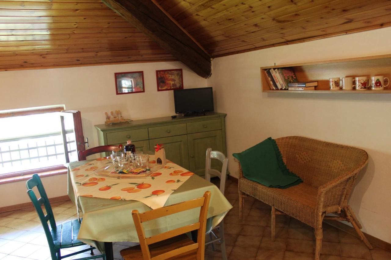 Residence Zecchini Tiarno di Sotto Oda fotoğraf